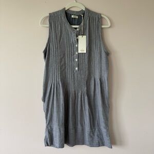 NWT Dylan Sleeveless Button-Up Dress XS Chambray - small stripes blue/white.